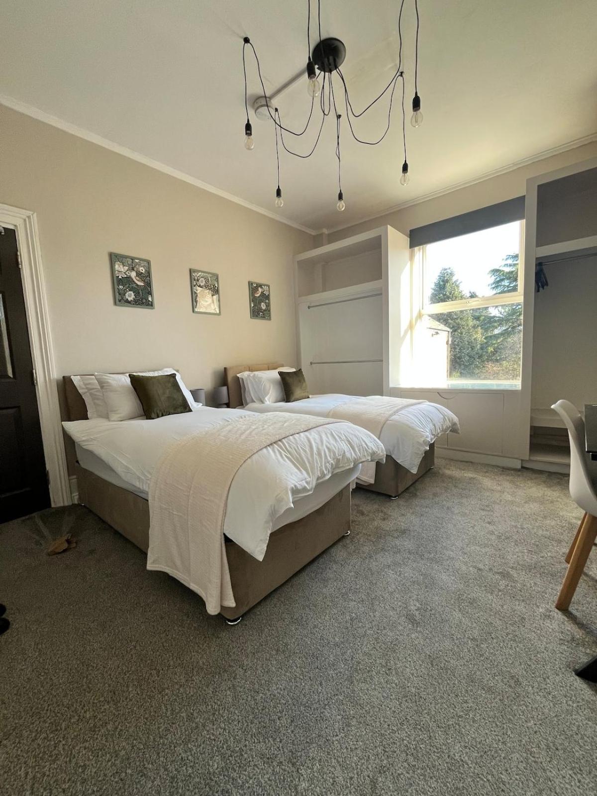 Stylish Home From Home In Derby - Great For Contractors, Groups & Families With Free Parking Bagian luar foto